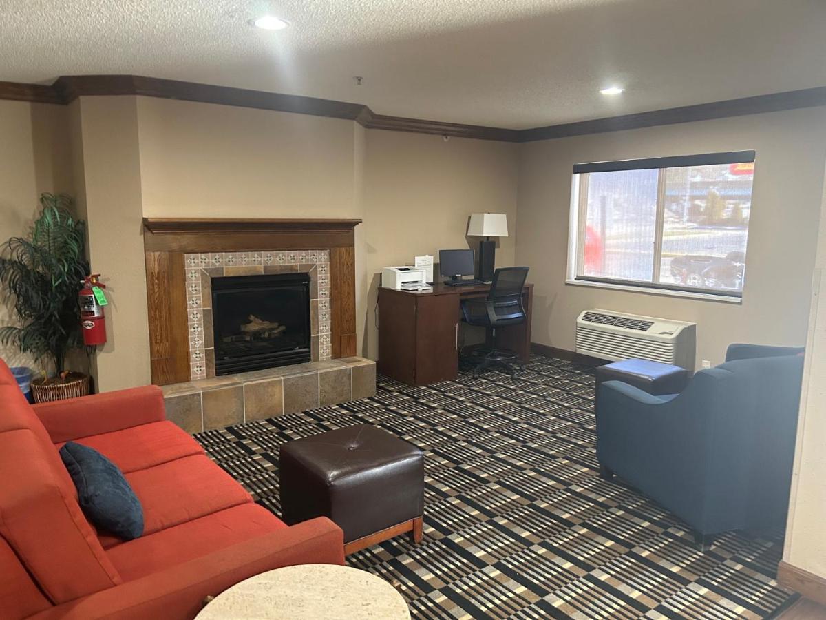 Quality Inn & Suites Bradford Eksteriør billede